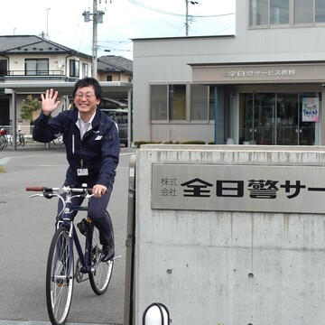 株式会社全日警サービス長野　人材派遣課(派20-300490)の先輩社員や代表者の画像